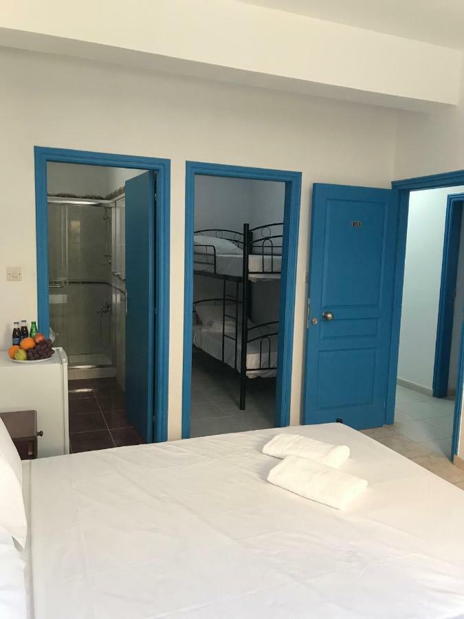 Athinas Court Paphos Exterior foto