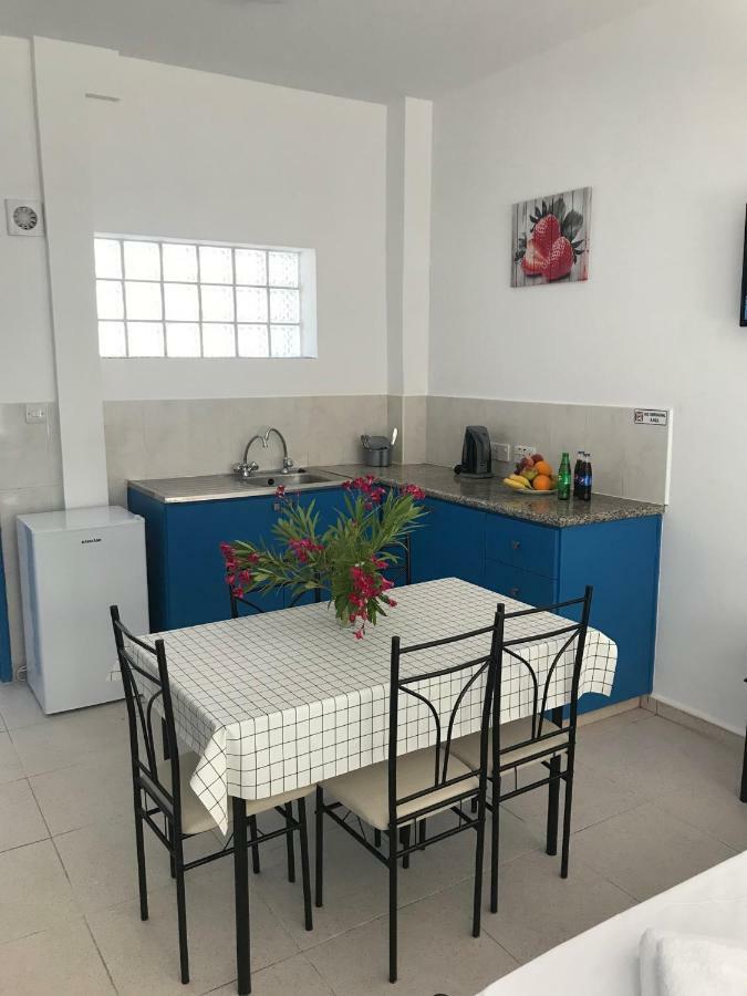 Athinas Court Paphos Exterior foto